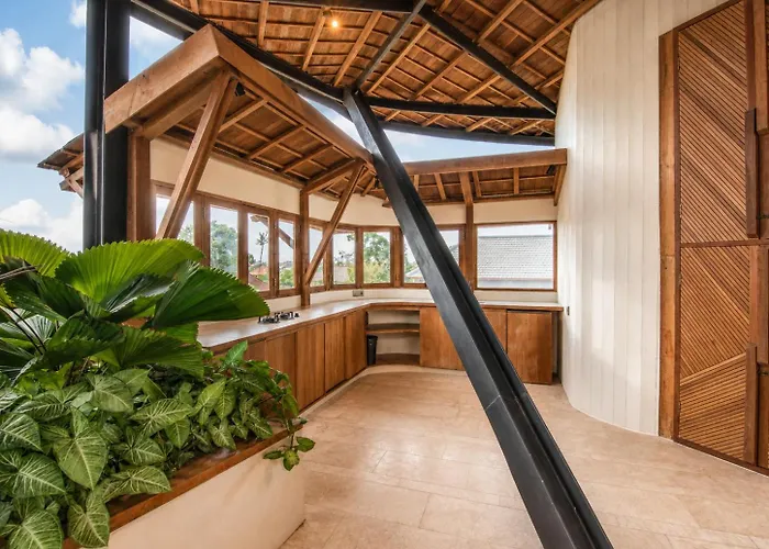 Gorgeous 2-Br Penthouse With Views Canggu